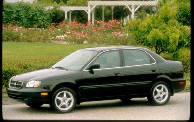 2000 Suzuki Esteem 2000 Suzuki Esteem