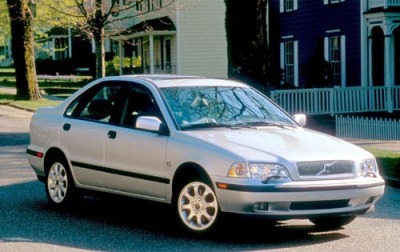 2000 Volvo S40 2000 Volvo S40