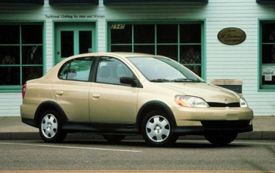 Toyota ECHO 2001
