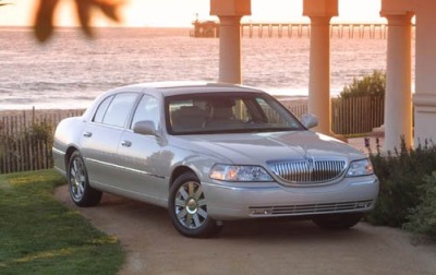 2004 Lincoln Town Car