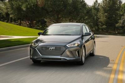 2017 Hyundai Ioniq Hybrid 2017 Hyundai Ioniq Hybrid