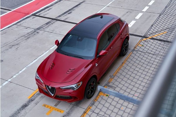 2020 Alfa Romeo Stelvio 2020 Alfa Romeo Stelvio