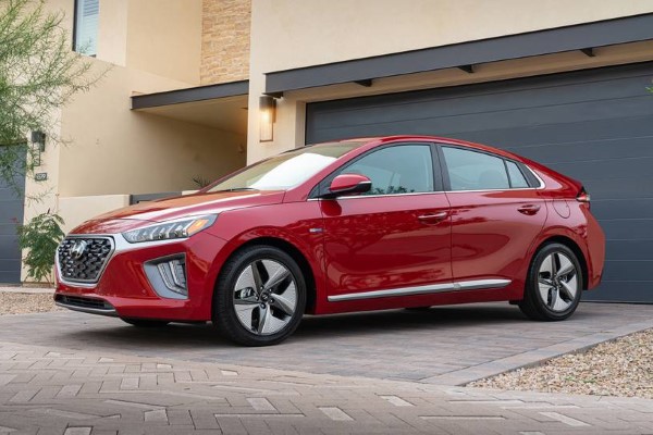2020 Hyundai Ioniq Hybrid 2020 Hyundai Ioniq Hybrid