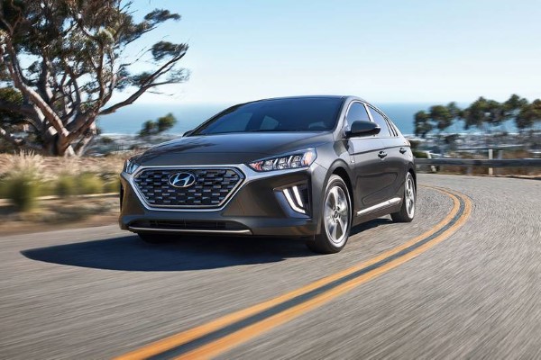 2020 Hyundai Ioniq Plug-In Hybrid 2020 Hyundai Ioniq Plug-In Hybrid