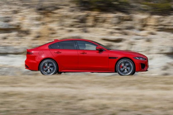 2020 Jaguar XE 2020 Jaguar XE