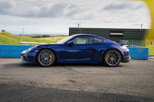 2020 Porsche 718 Cayman