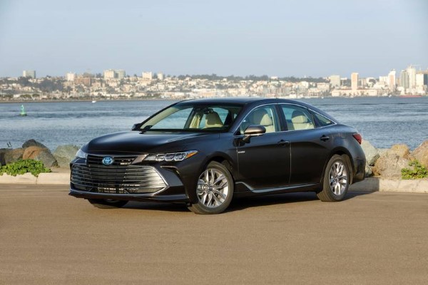 2020 Toyota Avalon Hybrid 2020 Toyota Avalon Hybrid