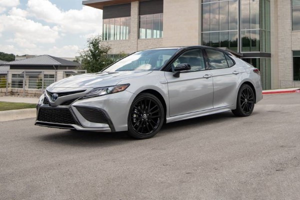 2021 Toyota Camry Hybrid 2021 Toyota Camry Hybrid