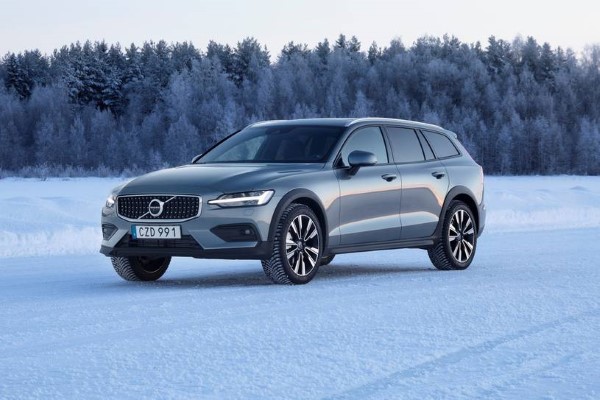 2021 Volvo V60 Cross Country 2021 Volvo V60 Cross Country