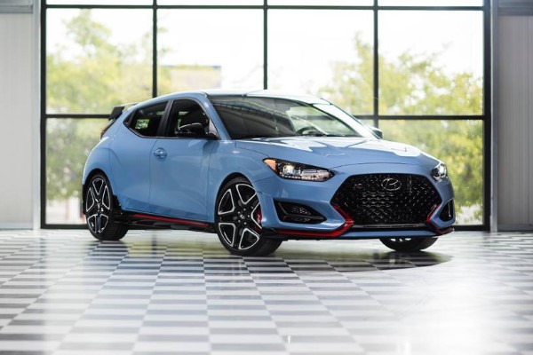 2022 Hyundai Veloster 2022 Hyundai Veloster
