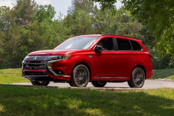 2022 Mitsubishi Outlander PHEV 2022 Mitsubishi Outlander PHEV